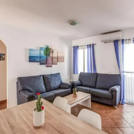 Apartment With Terrace And Parking