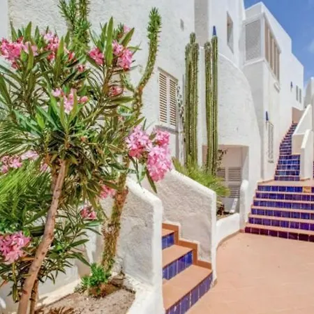 Apartment With Terrace And Parking